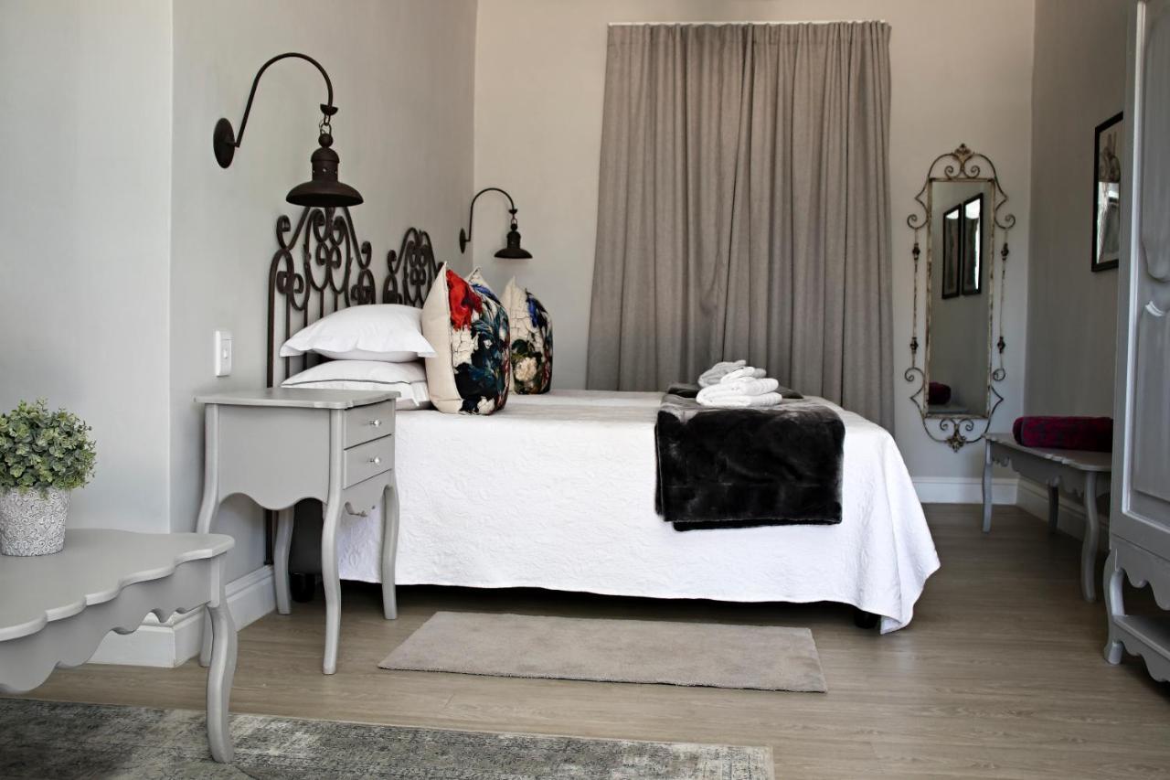 French Karoo Guesthouse Beaufort West Exteriör bild