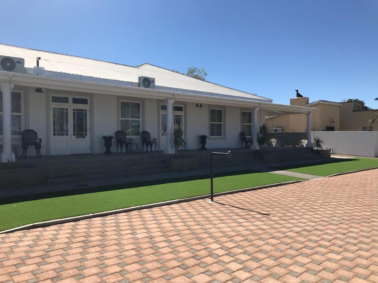 French Karoo Guesthouse Beaufort West Exteriör bild